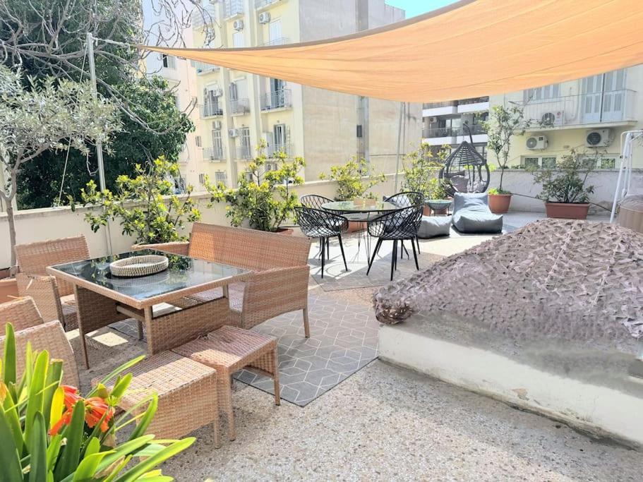 Amazing 3Bdr Apt With Unique Roof Garden In Plaka Atény Exteriér fotografie