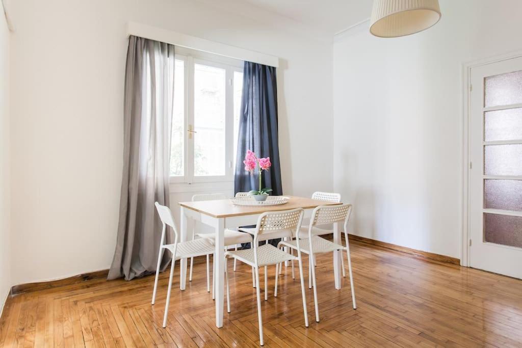 Amazing 3Bdr Apt With Unique Roof Garden In Plaka Atény Exteriér fotografie